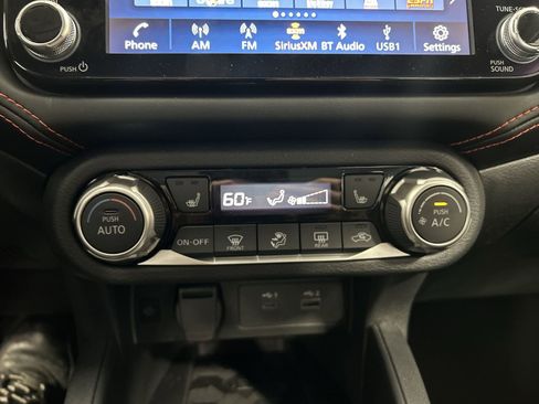 New 2025 Nissan Versa SR w/ Trunk Package image 16