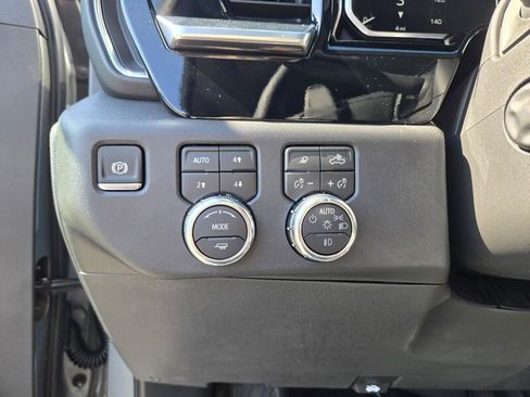 New 2026 GMC Sierra 1500 SLT w/ SLT Premium Plus Package AWD/4WD image 12
