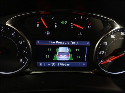 Used 2022 GMC Terrain SLT w/ Infotainment Package II image 12