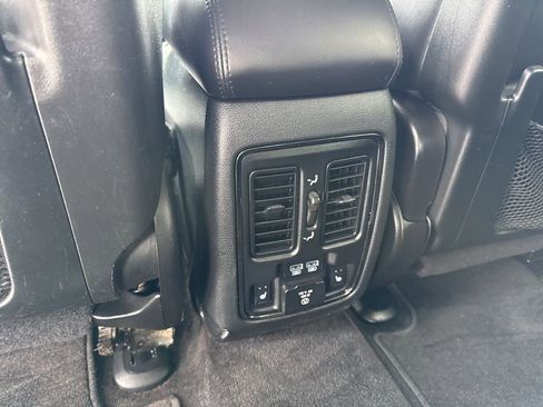 Used 2018 Dodge Durango GT AWD/4WD image 15