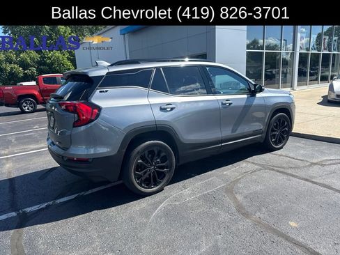 Used 2021 GMC Terrain SLT w/ Elevation Edition AWD/4WD image 3
