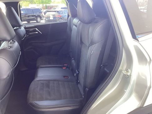 Used 2024 Mitsubishi Outlander SE Black Edition AWD/4WD image 13