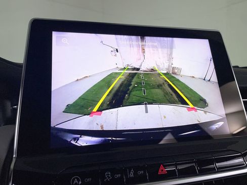 Used 2022 Jeep Compass Limited image 16