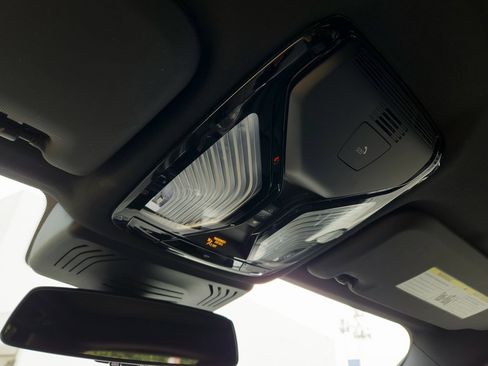 Used 2023 BMW X3 M40i w/ Premium Package image 17