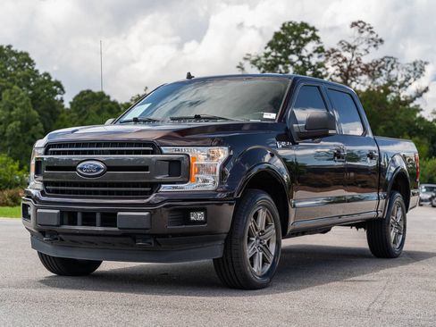 Used 2020 Ford F150 XLT w/ Equipment Group 302A Luxury AWD/4WD image 3