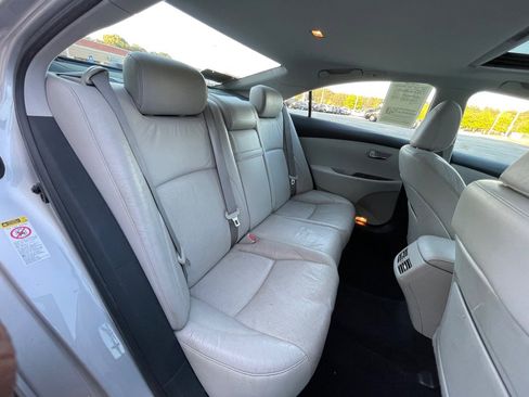 Used 2010 Lexus ES 350 w/ Luxury Package image 25