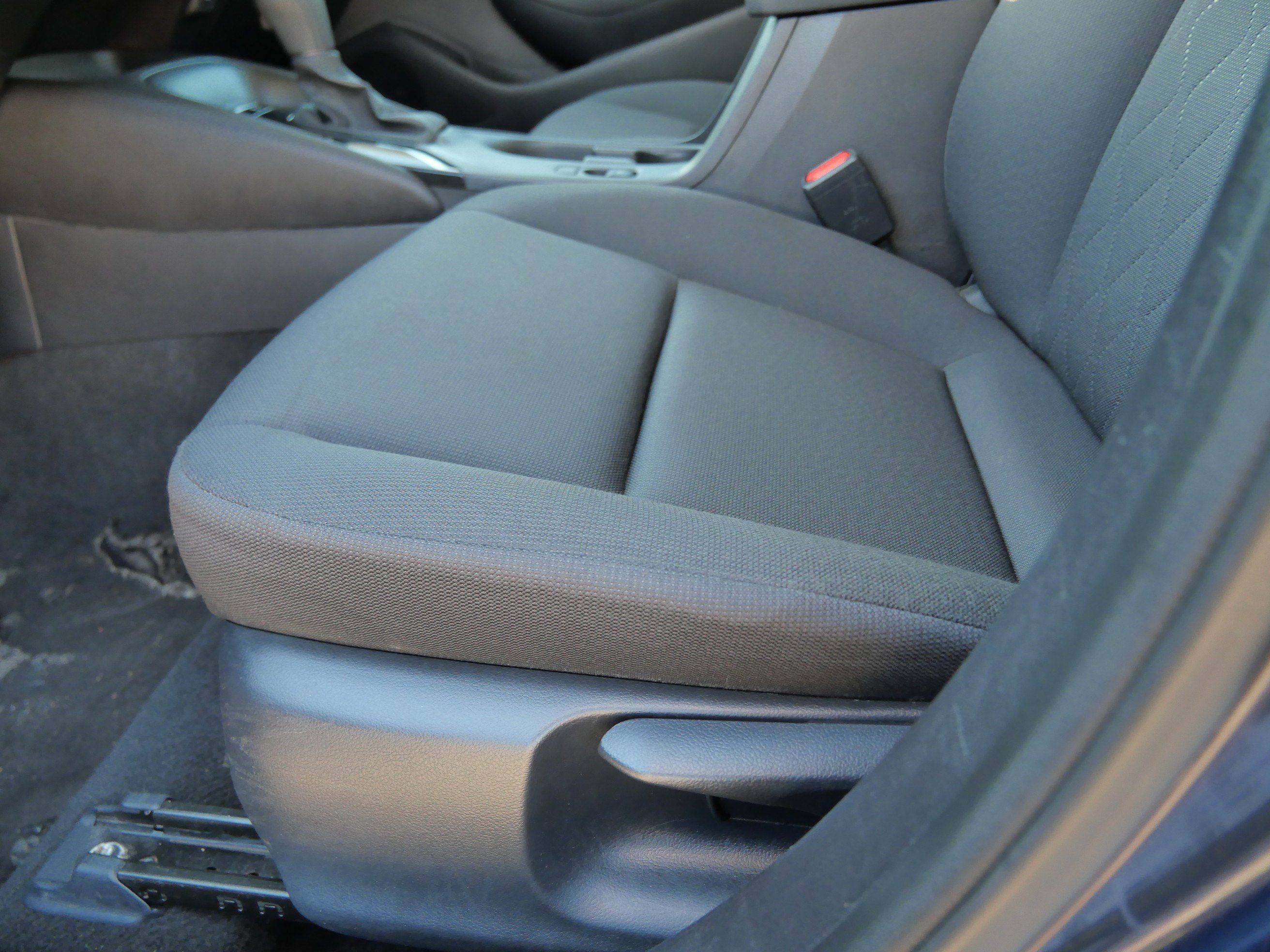Certified 2025 Toyota Corolla LE FWD image 20