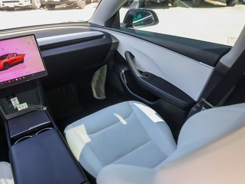 Used 2025 Tesla Model 3 RWD image 24