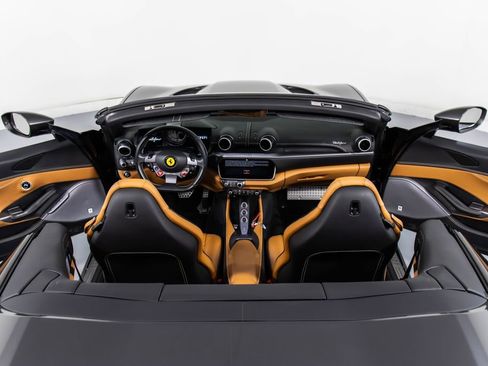 Certified 2019 Ferrari Portofino image 22