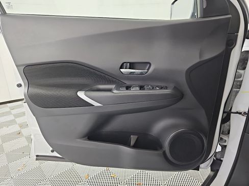 Used 2024 Nissan Kicks SV FWD image 25