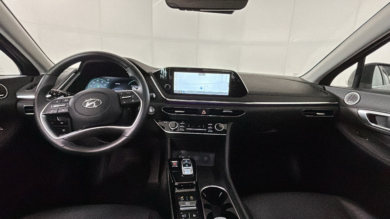 Used 2023 Hyundai Sonata Limited w/ Cargo Package FWD image 33