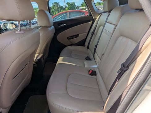 Used 2012 Buick Verano Leather FWD image 12