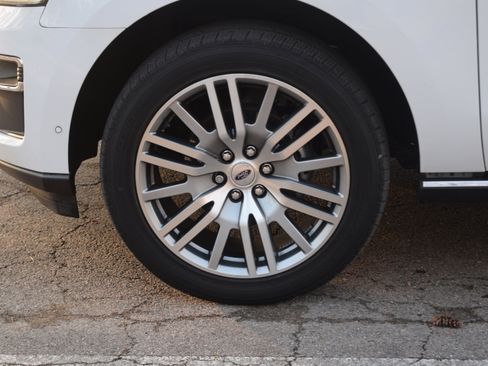 Used 2022 Ford Expedition Max Limited image 28