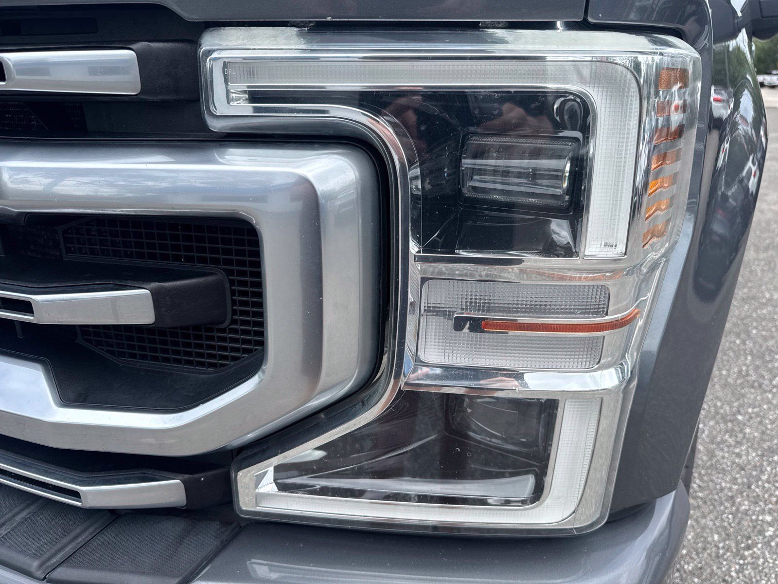 Used 2022 Ford F250 Platinum AWD/4WD image 9