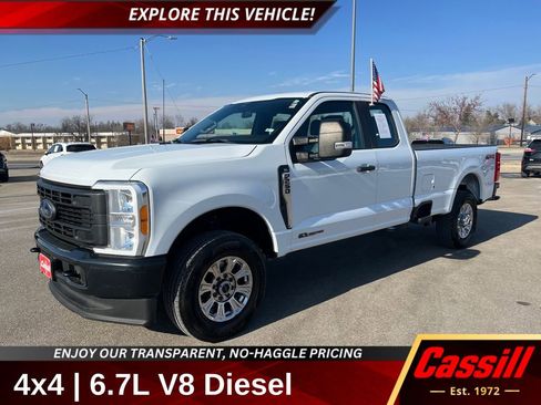 Used 2023 Ford F250 XL AWD/4WD image 1