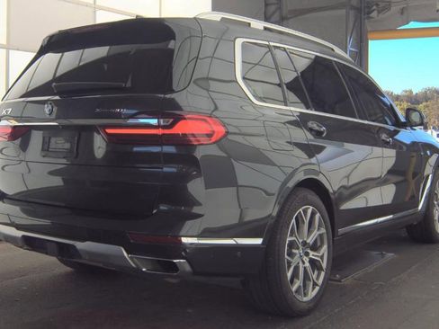 Used 2020 BMW X7 xDrive40i w/ Executive Package AWD/4WD image 3