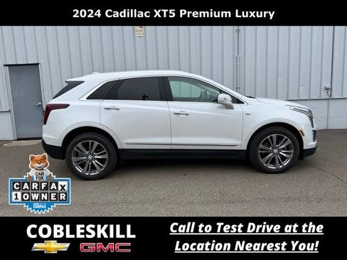 Used 2024 Cadillac XT5 Premium Luxury w/ Technology Package AWD/4WD image 4