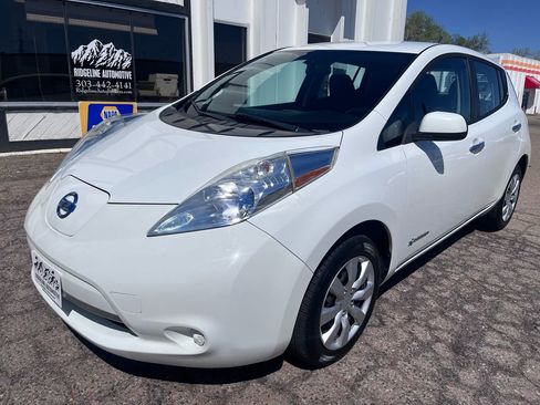 Used 2013 Nissan Leaf S w/ Charger Pkg image 1
