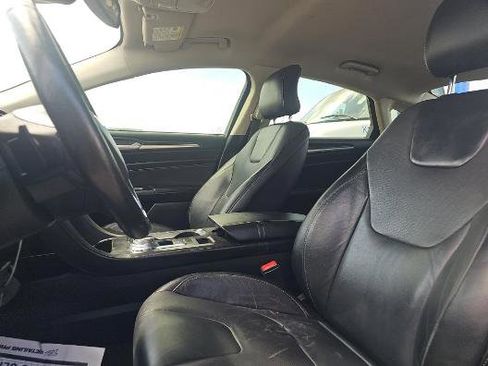 Used 2017 Ford Fusion Titanium FWD image 5