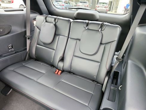 New 2026 Ford Explorer ST image 25