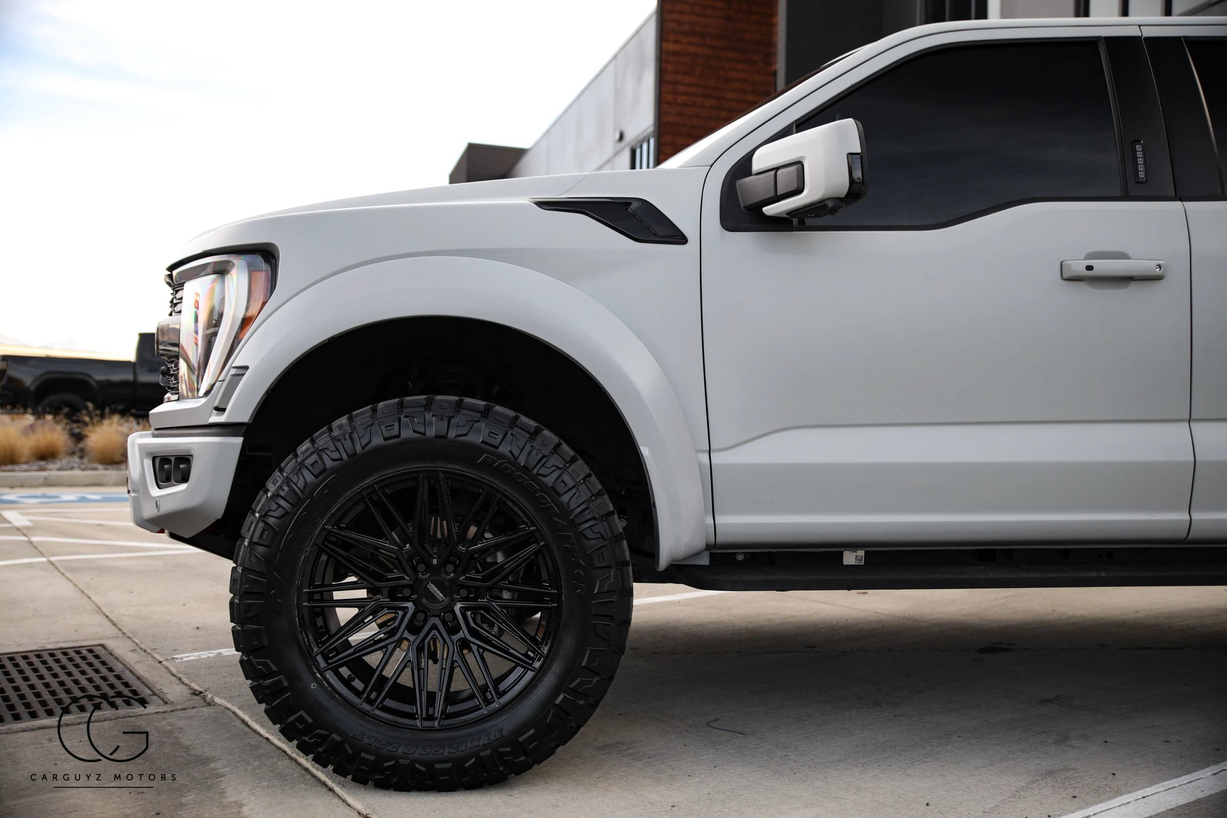 Used 2023 Ford F150 Raptor w/ Equipment Group 802A Raptor R AWD/4WD image 11