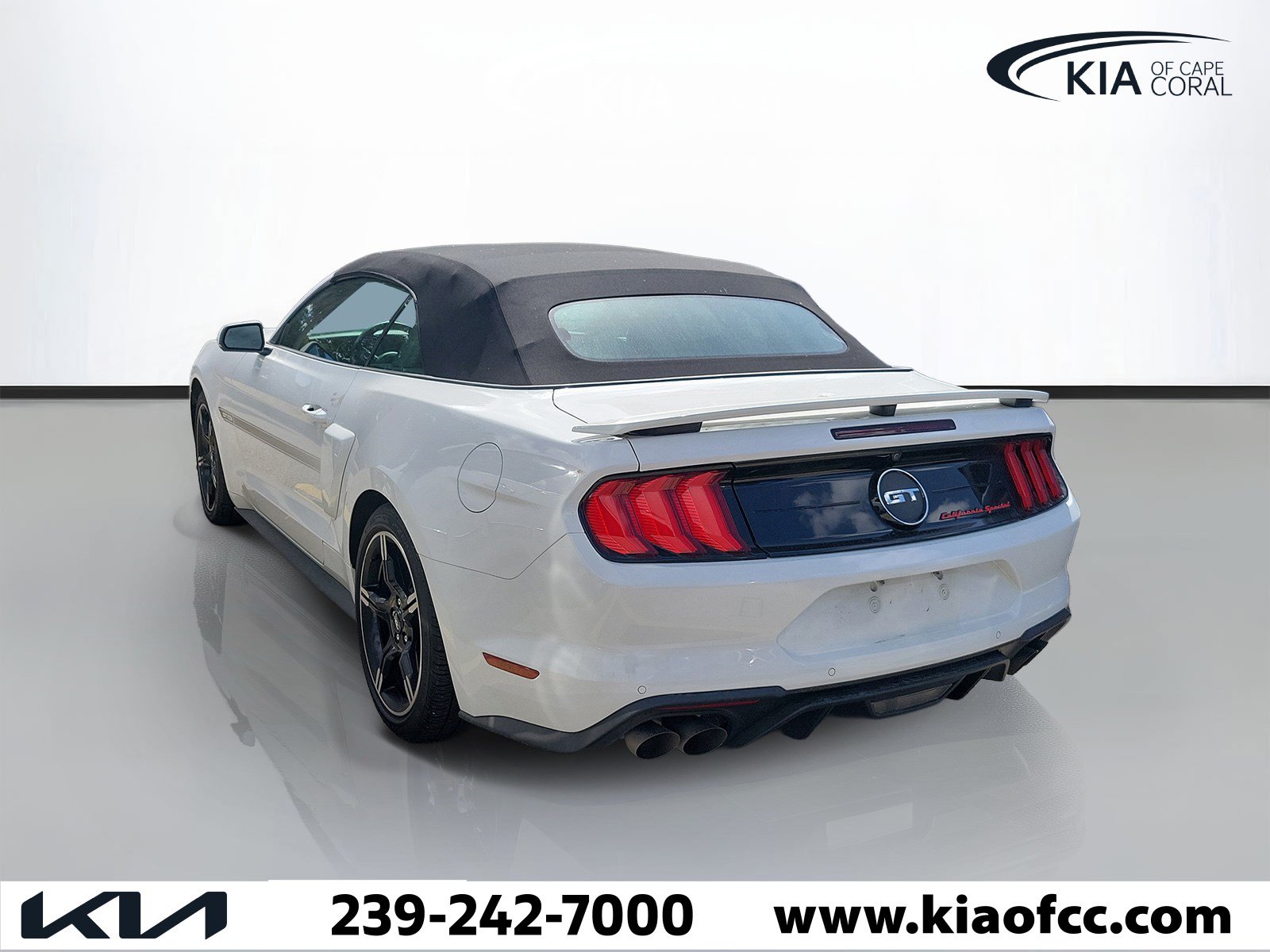 Used 2020 Ford Mustang GT Premium w/ Equipment Group 401A RWD image 4