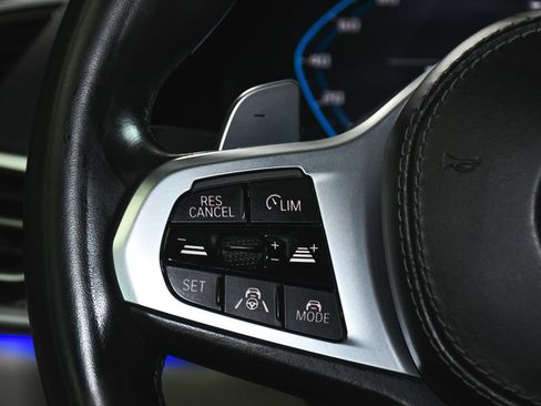 Used 2020 BMW X7 M50i AWD/4WD image 38