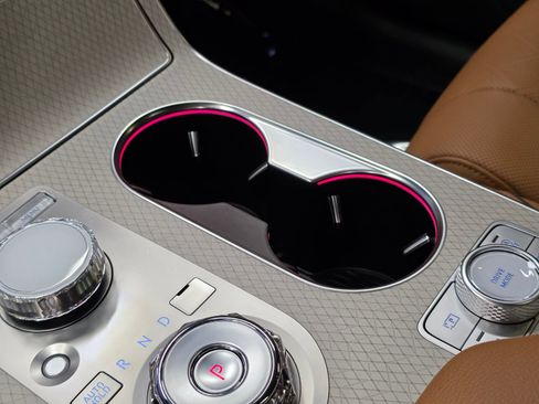 Used 2025 Genesis GV80 2.5T Prestige image 32