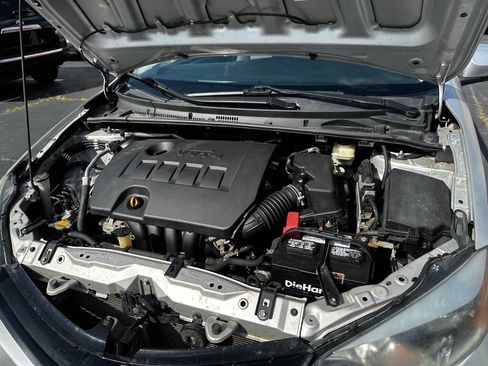 Used 2015 Toyota Corolla L image 18