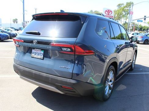 Certified 2025 Toyota Grand Highlander FWD image 15