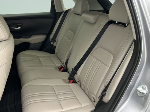 Used 2025 Honda HR-V EX-L image 10