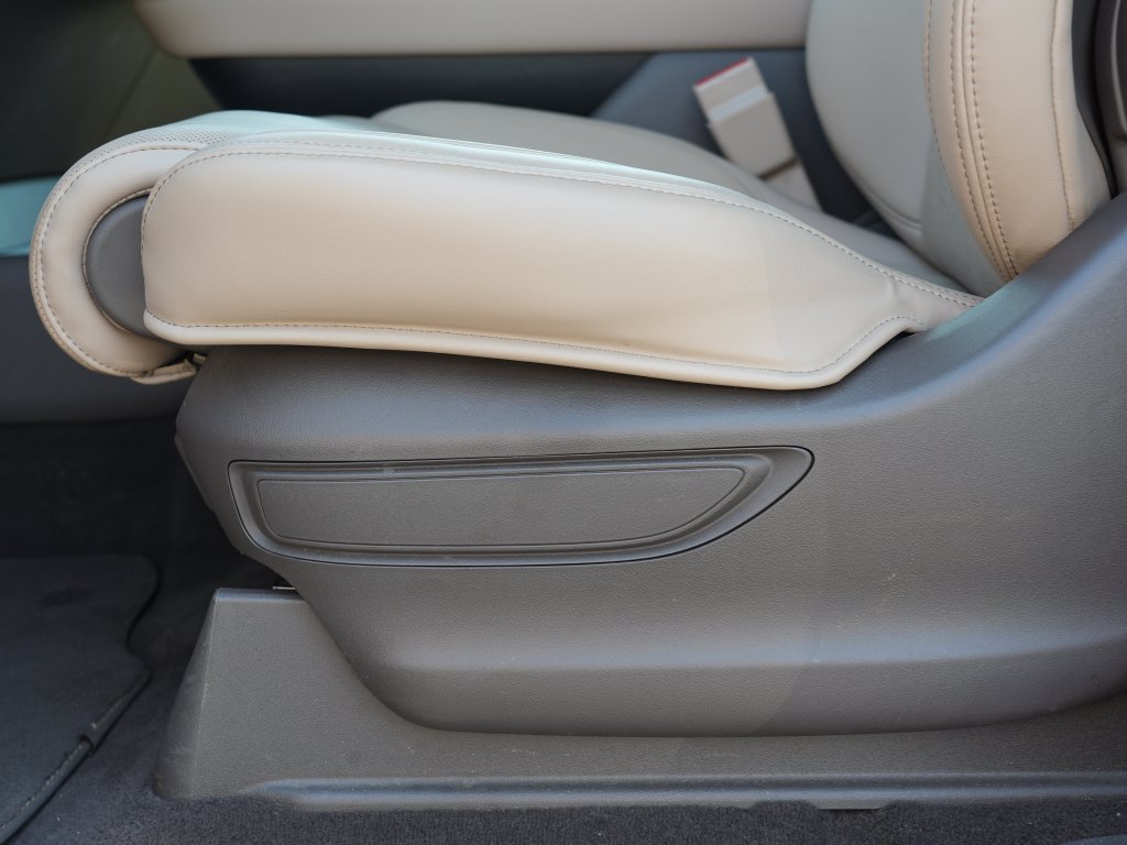 Used 2023 Lincoln Navigator Reserve AWD/4WD image 17