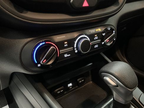 Used 2024 Kia Soul LX w/ Option Group 015 FWD image 16