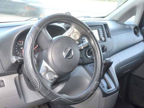 Used 2017 Nissan NV200 SV w/ Technology Package image 17