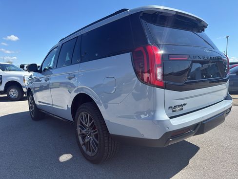 New 2025 Ford Expedition Platinum w/ Stealth Performance Package image 7