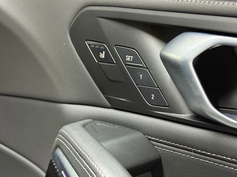 Used 2025 BMW X6 M60i image 51