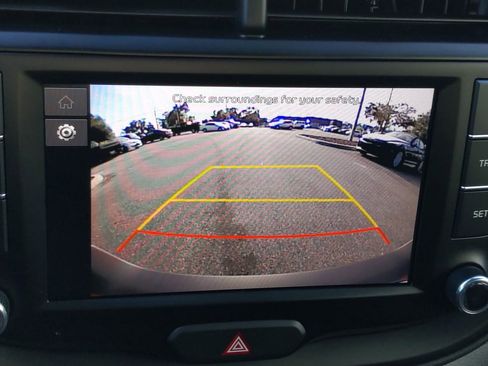 Certified 2022 Kia Soul LX w/ Technology Package image 17