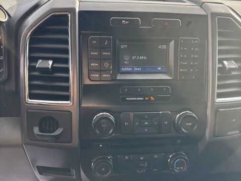 Used 2016 Ford F150 XLT image 9