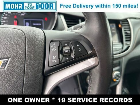 Used 2019 Chevrolet Trax LT w/ LT Convenience Package image 17