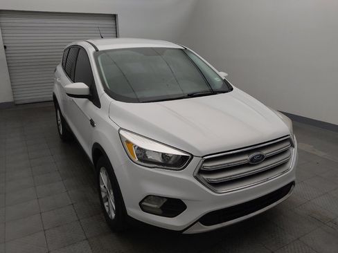 Used 2019 Ford Escape SE FWD image 14
