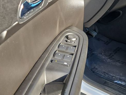 Used 2017 Chevrolet Traverse LT w/ Style and Technology Package FWD image 20