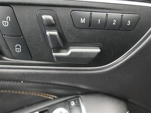 Used 2016 Mercedes-Benz CLA 250 image 21