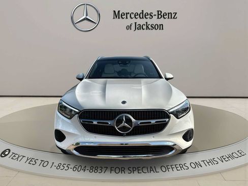 Used 2026 Mercedes-Benz GLC 300 image 3