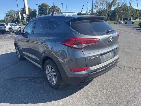 Used 2017 Hyundai Tucson SE image 3