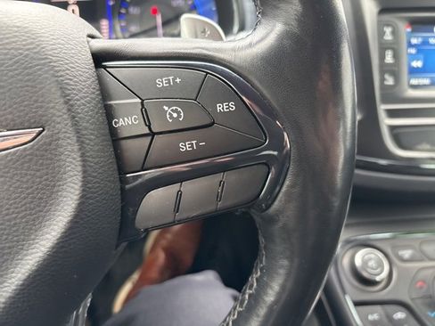 Used 2015 Chrysler 200 S w/ Comfort Group image 28