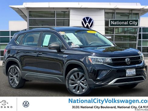 Used 2023 Volkswagen Taos S FWD image 1