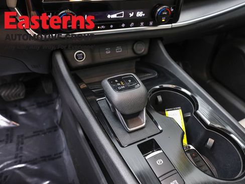 Used 2023 Nissan Rogue SV w/ SV Premium Package AWD/4WD image 13