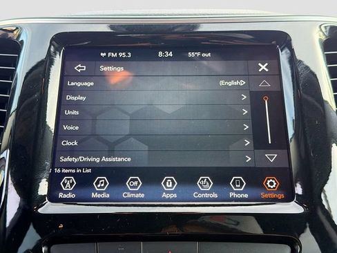 Used 2020 Jeep Cherokee Limited FWD image 31