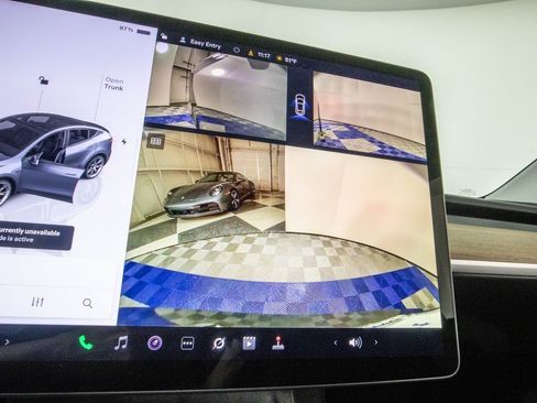 Used 2023 Tesla Model Y Long Range image 21