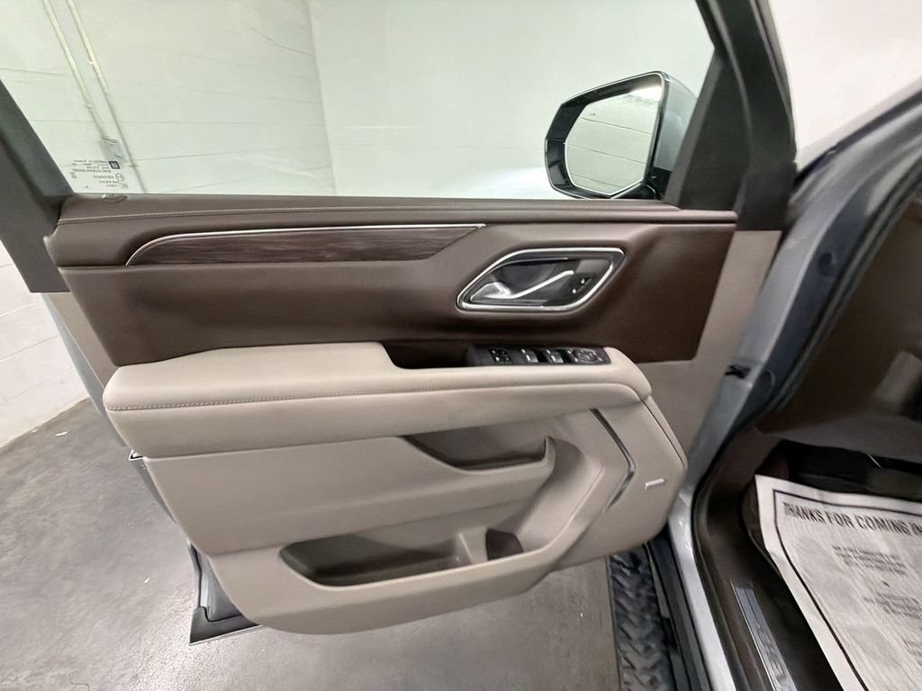 Certified 2024 Chevrolet Tahoe Z71 w/ Luxury Package AWD/4WD image 22